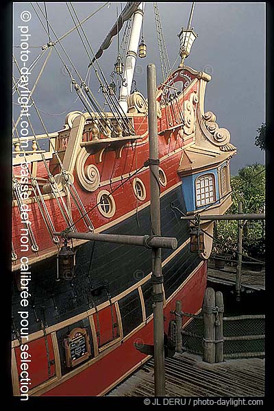 bateau Disneyland Paris - boat Disneyland Paris